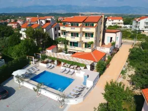 Room in Novalja with Balcony, Air condition, WIFI (3764-8) - Image 2