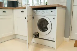 Impeccable 2-Bed Apartment in Chipping Norton - Image 3