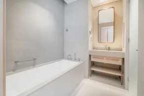 Vida Dubai Mall Balcony with Burj & City Views walk to Dubai Mall by Heaven Crest Vacation Homes - Image 4