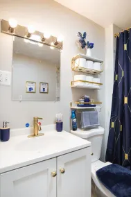 W Pershing · Large Chicago Apt 3 Bed | 12 Min Downtown | Arcade - Image 5