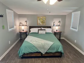 Tiny house living with Private Lake. (Pet Friendly!) - Image 3