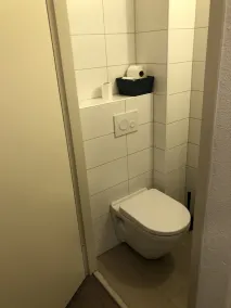 Maison de vacances indépendante de luxe pour 10 personnes avec grand jardin privé près de la mer - Image 3