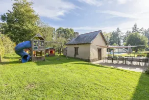 House 315 sqm, Rennes, 15 people, heated pool - Image 3