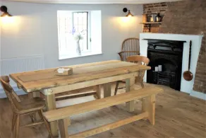 New Forest Escapes. Sleeps 2-6 Quirky,  historical and a great base to explore. - Image 4