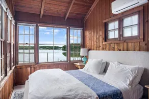 Great Sag Harbor Cottage on the Water Bay views - Image 5