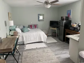 Banana Beach Cottage - Image 5