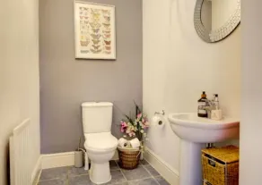 Beautiful Rambling Cottage for 14 in Nottinghamshire - Image 5