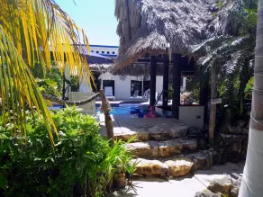 The GECKO BUNGALOW**Beautiful POOL**Free Airport Shuttle - Image 5