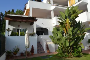 Profitez d'un parcours de golf et de la plage à Golden Beach, Elviria - Image 4
