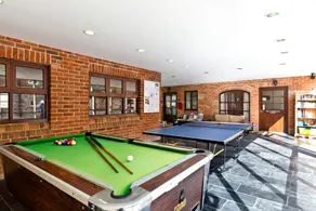 Sabinhay Cottage With Shared Swimming Pool Access - Image 2