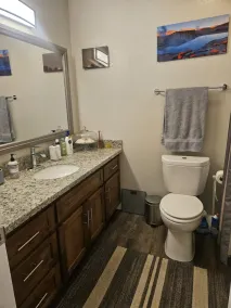 Private spacious 2-bedroom apartment - pets welcomed - Image 5