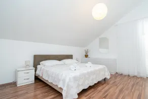 Seaside holiday house Preko - Ugljan - 18077 - Image 4