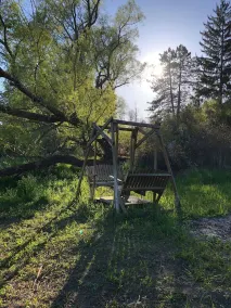 Two bedroom river side apartment with large private yard - Image 4