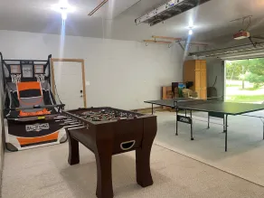 Woodsy Oasis w/ HOT TUB & Game Room! - Image 2