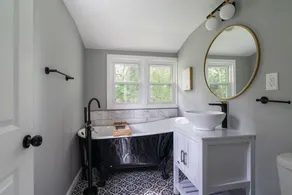 Charming fully renovated home near PURDUE - Image 3
