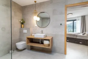 Villa Top Hill, heated infinity pool, Jacuzzi, Sauna, 5 en-suite bedrooms, a Media room - Image 4