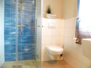 Enjoy a wonderful vacation on the Szczecin Lagoon on a spacious property with a sauna and a fireplace. - Image 2