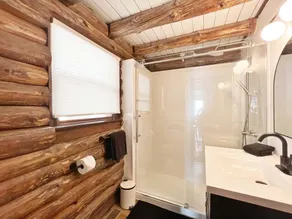 Lagom Sunset Retreat: Hot Tub, Lake Michigan Beach, Home Theater, Sunset Views - Image 4