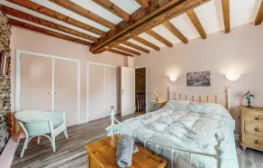 4 bedroom cozy home in Escos - Image 5