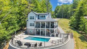 Beacon Pointe, New 7-Bed Lakefront Luxury w/ Covered Decks + Heated Salt Water Pool, Hot Tub, Dock! - Image 3