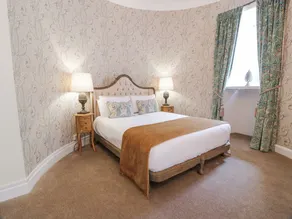 BREWHOUSE FLAT - CULZEAN CASTLE, romantic, with a garden in Maybole - Image 4