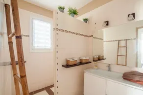 Villa Perle - Four Bedroom Villa, Sleeps 8 - Image 2