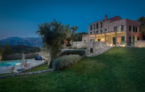 6 bedroom amazing home in Sudurad - Image 2