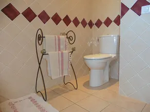 GITE ELANTHAU, 73 m² WITH POOL FOR 4-5 PEOPLE - Image 3