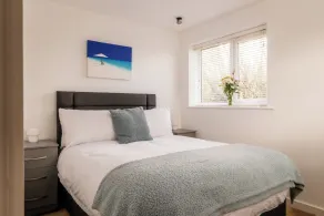 Stunning 1 Bedroom Home in Worcestershire - Image 5