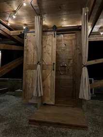 The Red Dog Chalet Couples Retreat w/ Hot Tub - Image 2
