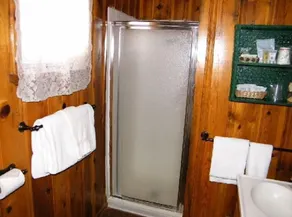 Honeymoon Cozy Forest Cabin - Image 4