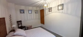 SPACIOUS GITE FOR 4 PEOPLE IN AUTHENTIC PROVENCAL FARMHOUSE - Image 5