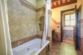 Holiday Home ‘La Cazuela’ with Mountain View, Pool, Garden & Terraces - Image 3