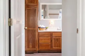 Cozy Cottage - Image 4
