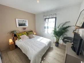 3 bedrooms new house with heated swimming pool - Image 5