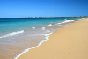10 minute walk to the beautiful Culburra Beach - Image 5