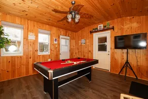 Lake view 3-bedroom cottage- Hot tub & Pool table - Image 4