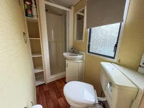 Brilliant 6 Berth Caravan Nearby Scratby Beach, Norfolk Ref 43081B - Image 4
