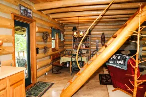 All season getaway. Relax at The \"Wilberness\" Log Cabin close to Rocky Fork Lake - Image 5