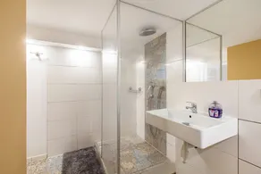 Appartement « Living The Green » avec terrasse privée, Wi-Fi et climatisation - Image 2