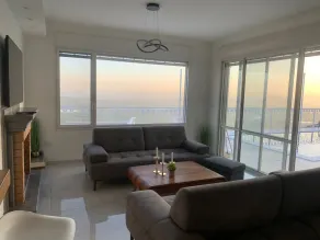 Tranquil Luxury Villa Overlooking Jezreel Valley - Image 3