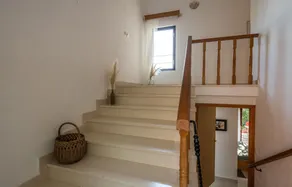 Pet friendly home in Plomin - Image 2