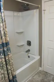 Newly renovated house in Olympia. Great for families. - Image 5