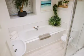 Snowdon Studio Apartment - Image 2