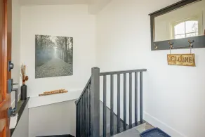 Private Queen Bed Studio near hiking, biking, golf, beach, spa and Blue Mountain - Image 2