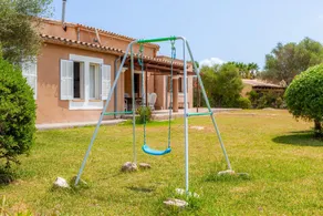 Villa \"Can Me Sents\" with Large Garden and Pool - Image 2
