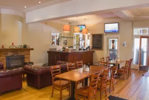 Gardners Inn Hotel - Image 4