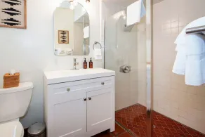 Charming Studio Hideaway in Montecito - Image 4