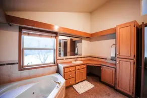 Privacy-YES! Animas Valley gem sleeps 11 on 5 acres with Creek/Pond/Natl Forest! - Image 4