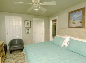 Fantastic Rates! Book Now and Save* Beautiful bay front cottage! - Image 5